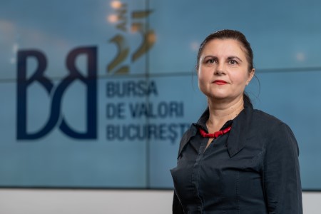 Claudia-Gabriela IONESCU - Secretary General, independent